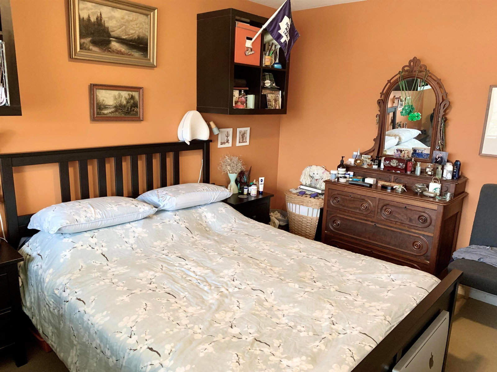 Listing Image 11