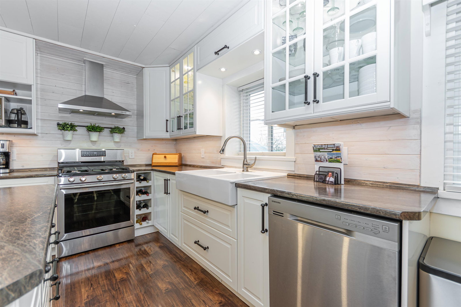 Listing Image 15