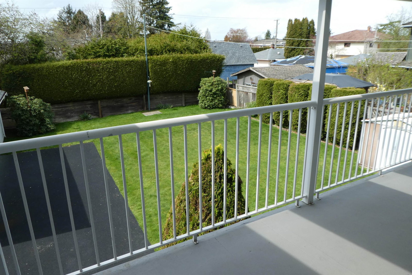 Listing Image 9