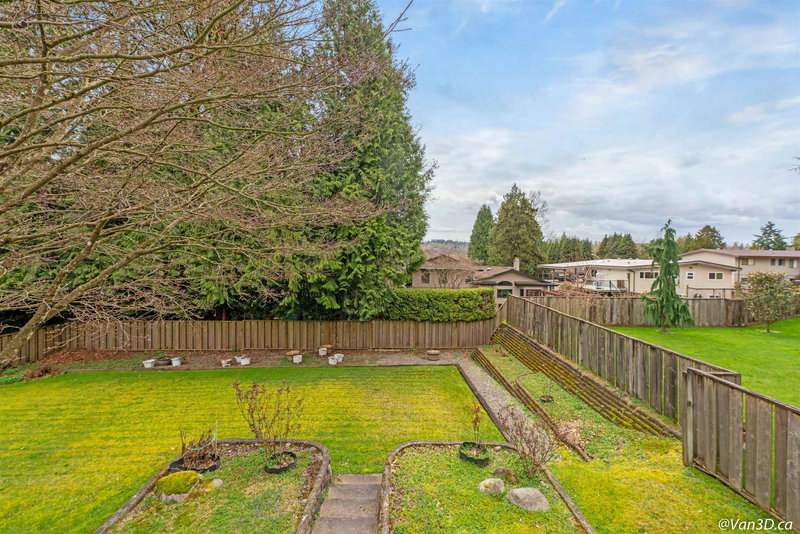 8194 Woodlake Court, Burnaby, V5A 3P4 | Image 3