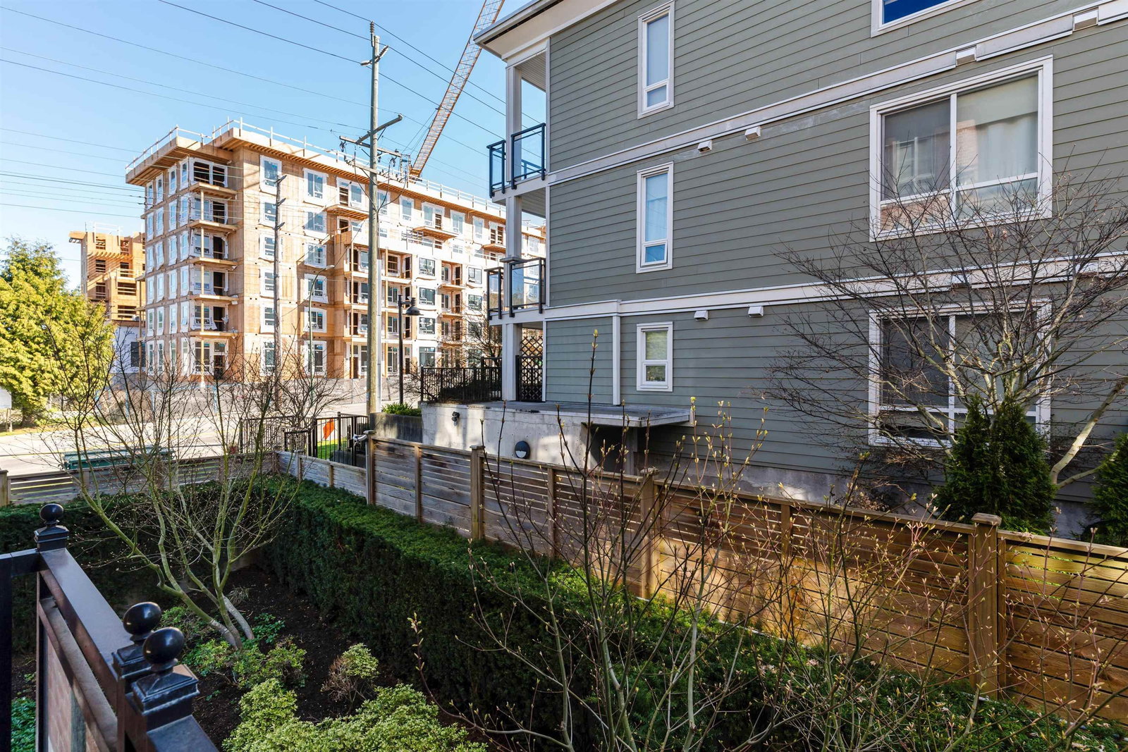 Listing Image 12