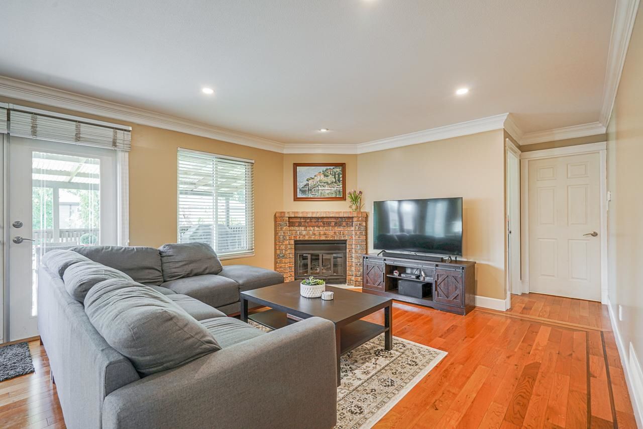 Listing Image 14