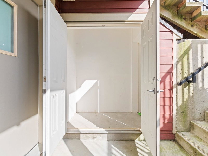 102 - 4577 Slocan Street, Vancouver, V5R 1Z8 | Image 3