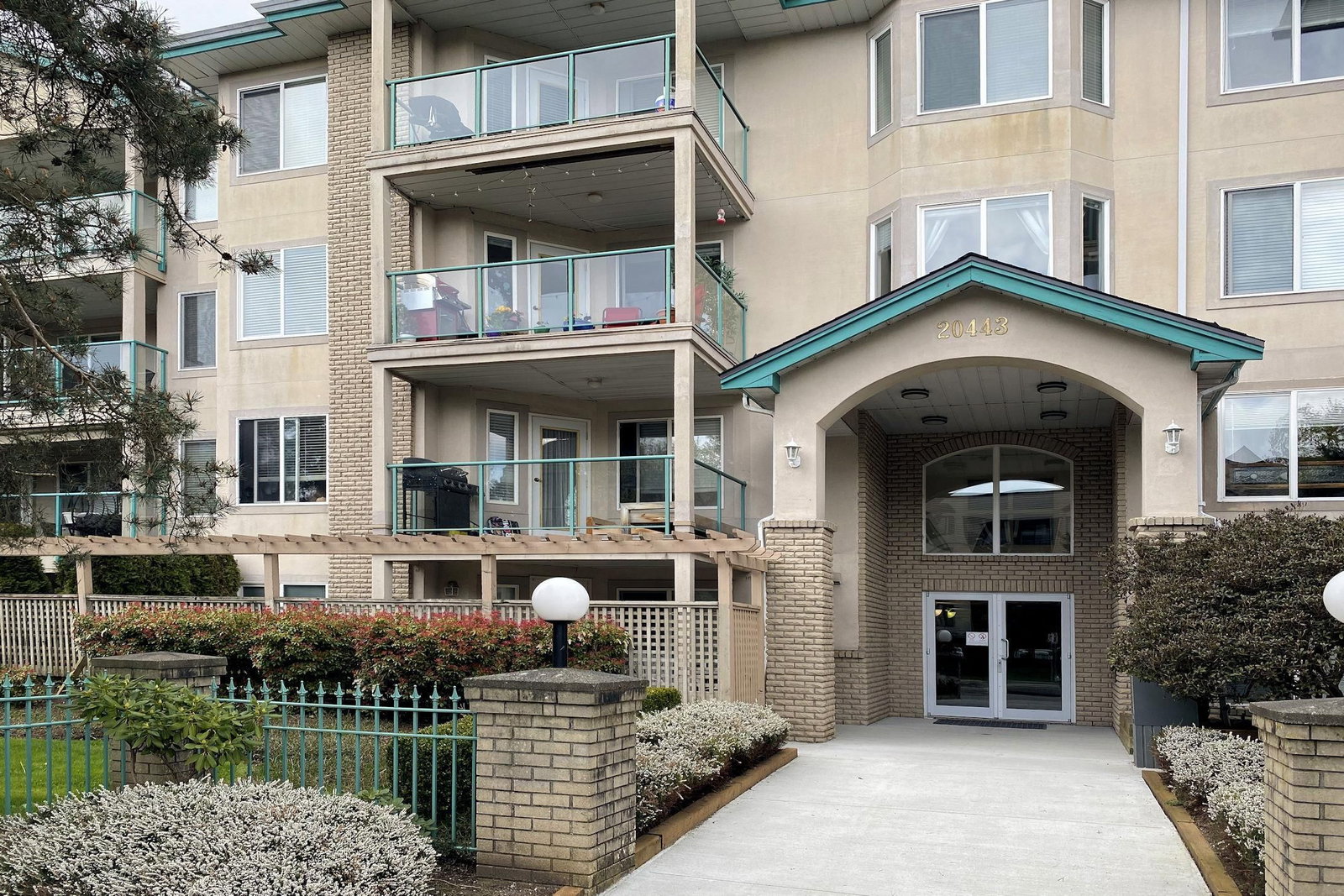 Listing Image 1
