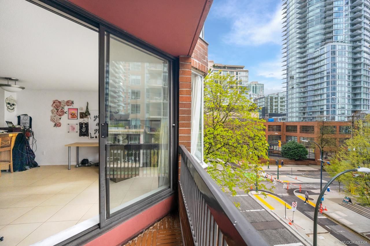 Listing Image 11