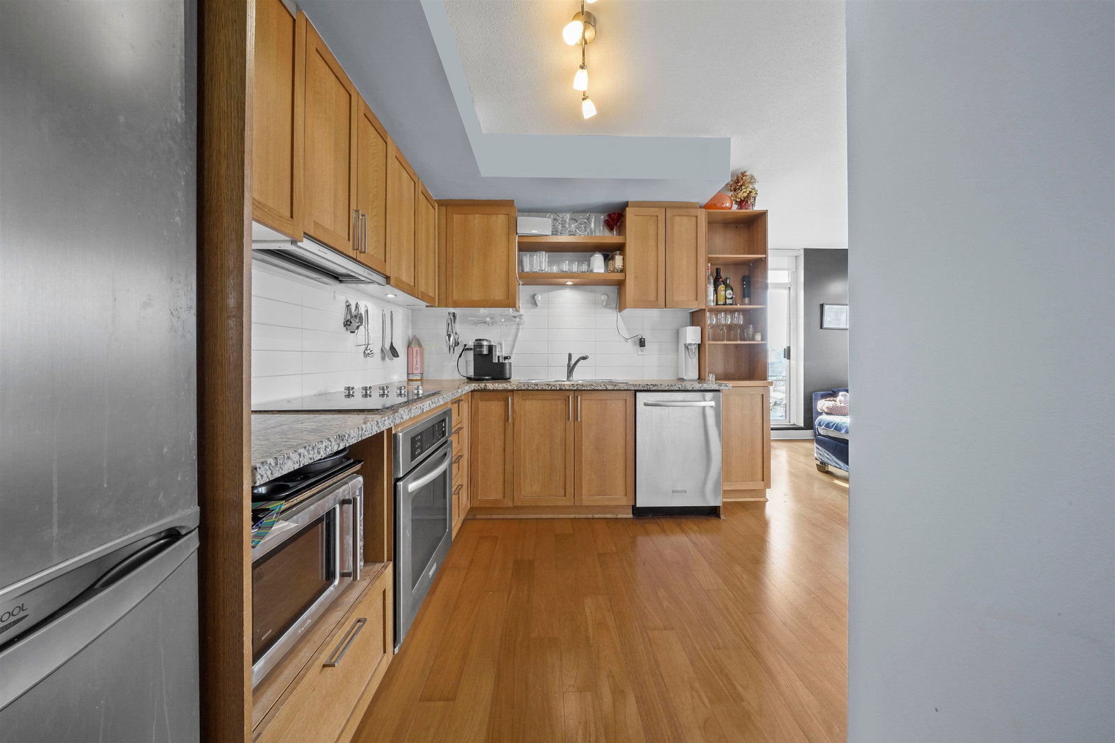 Listing Image 2