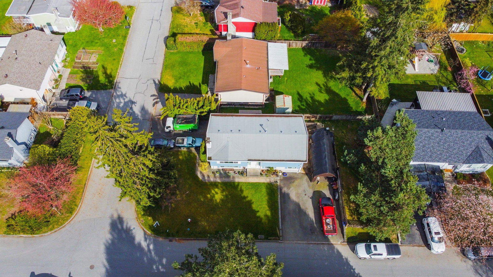 Listing Image 19