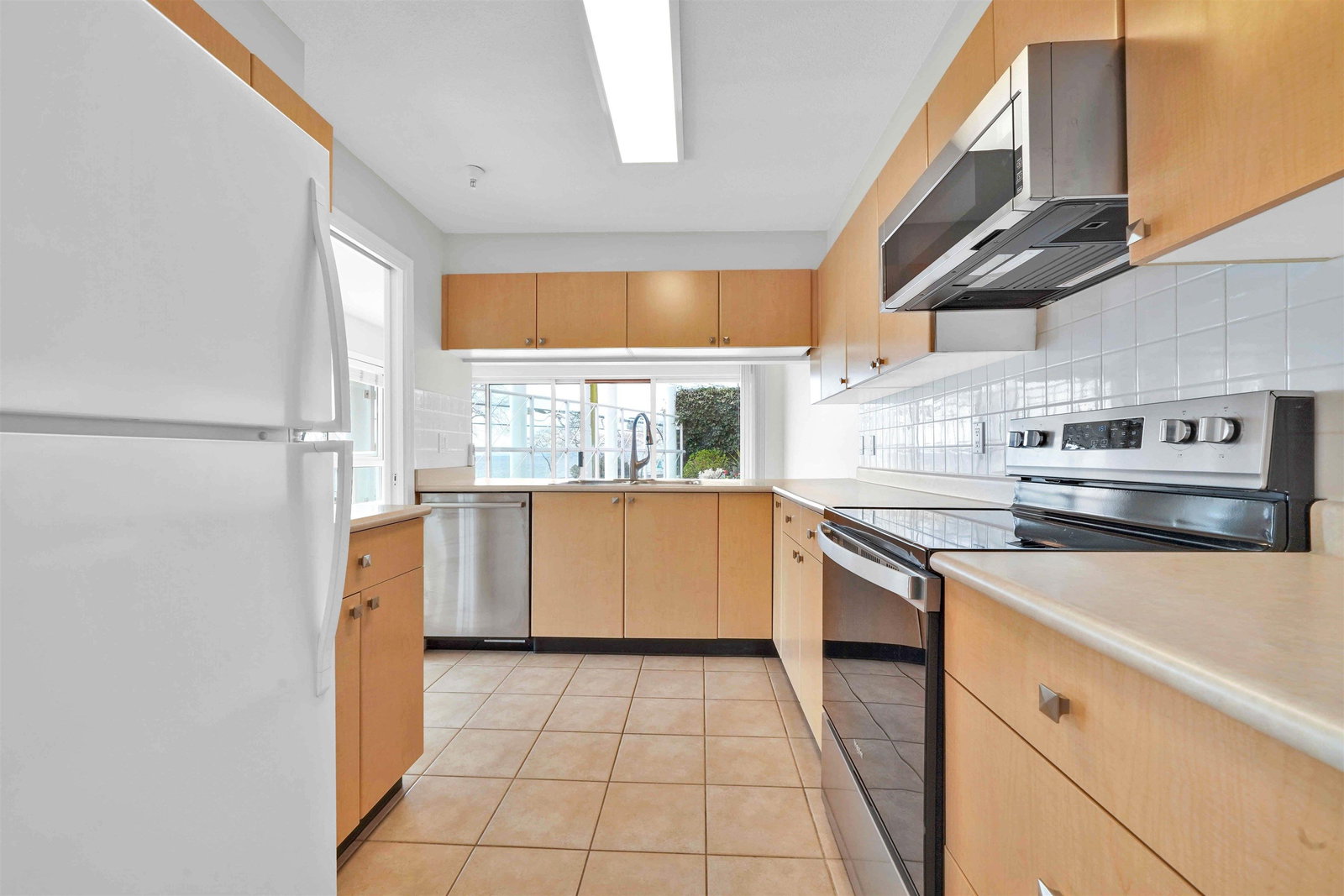 Listing Image 14
