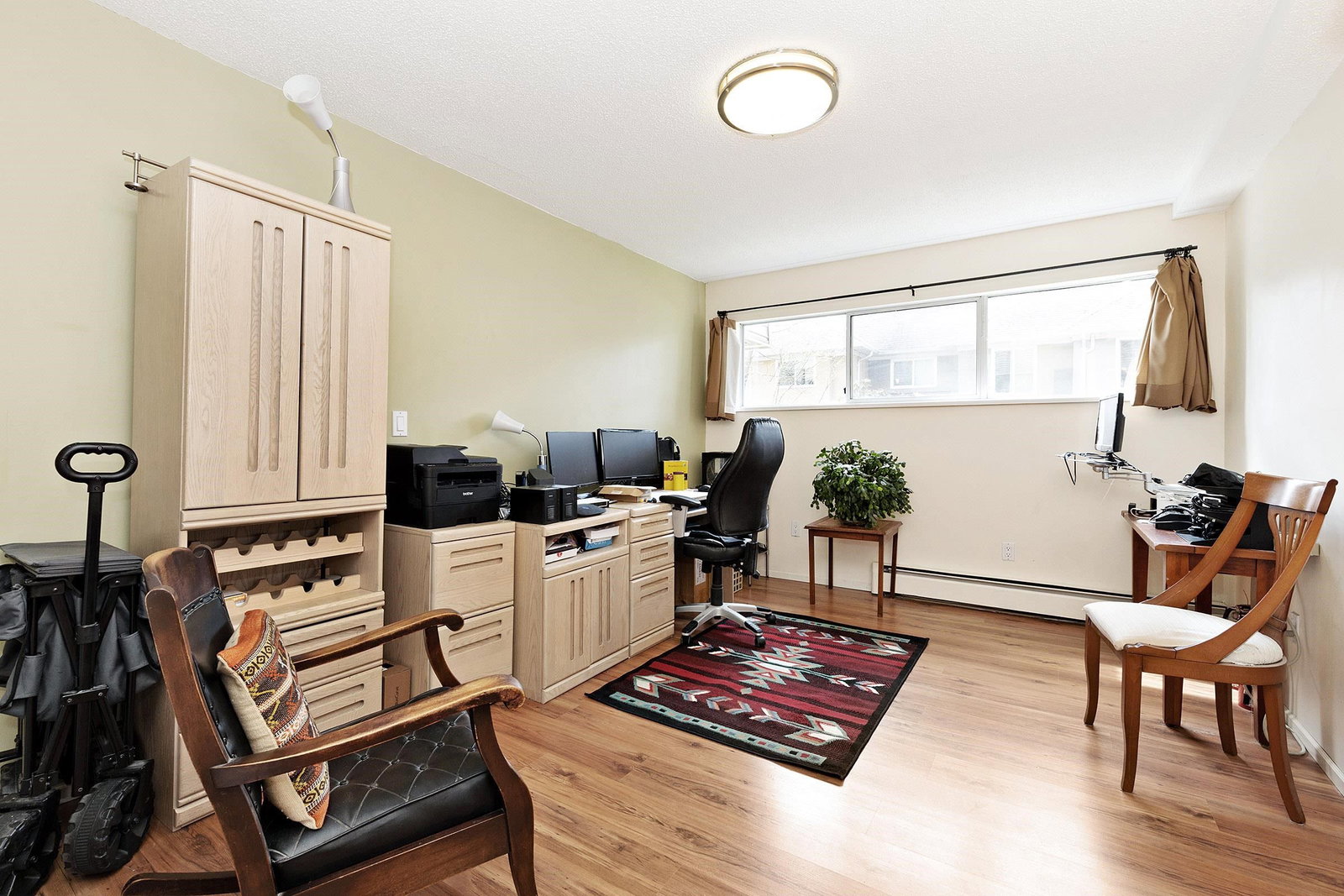 Listing Image 15