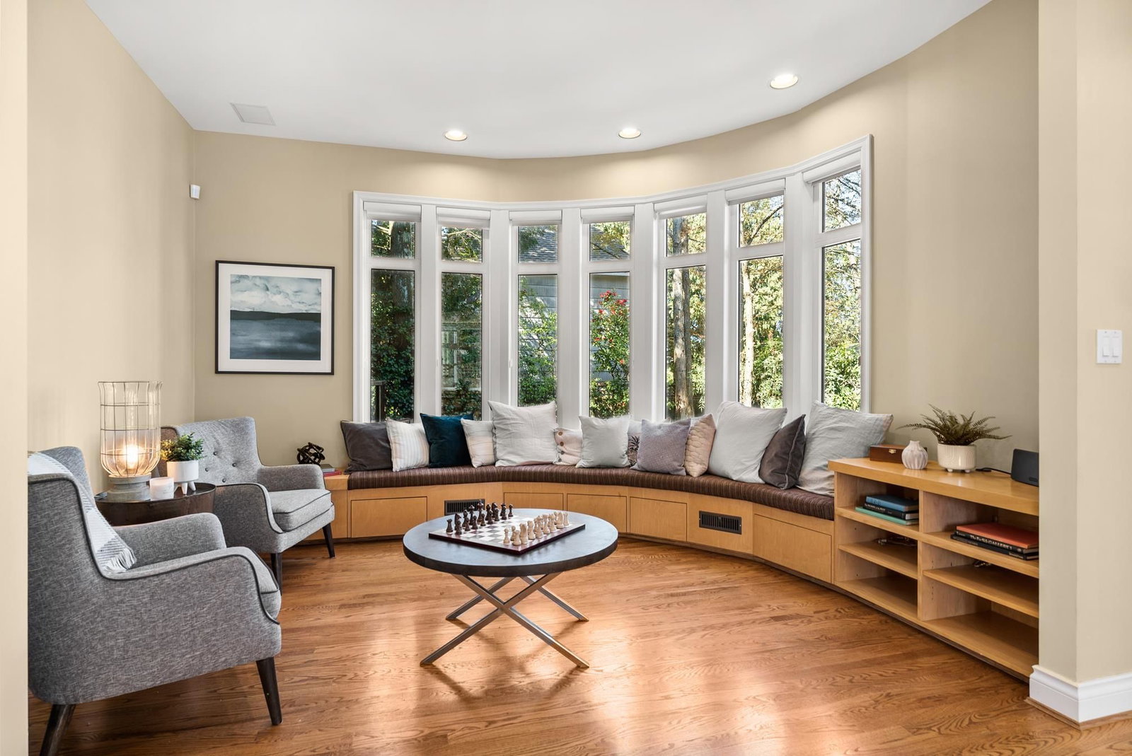 Listing Image 19