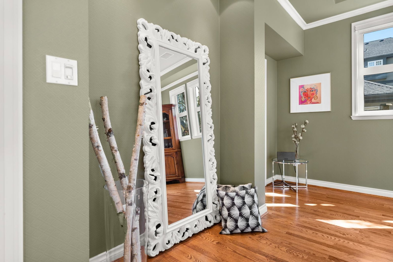 Listing Image 5
