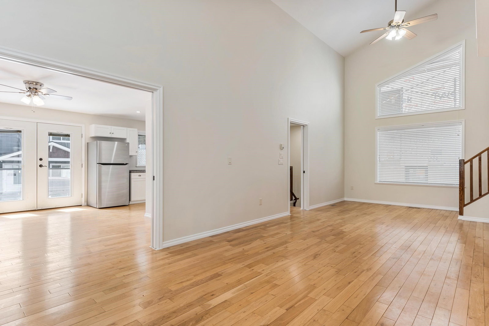 Listing Image 18