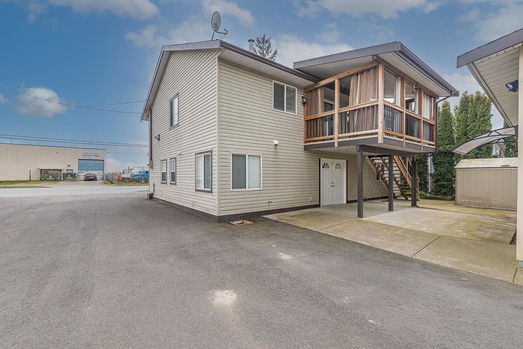 Listing Image 4