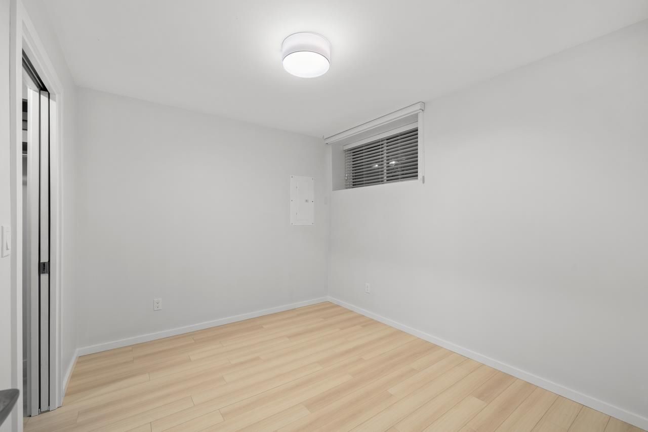 Listing Image 30