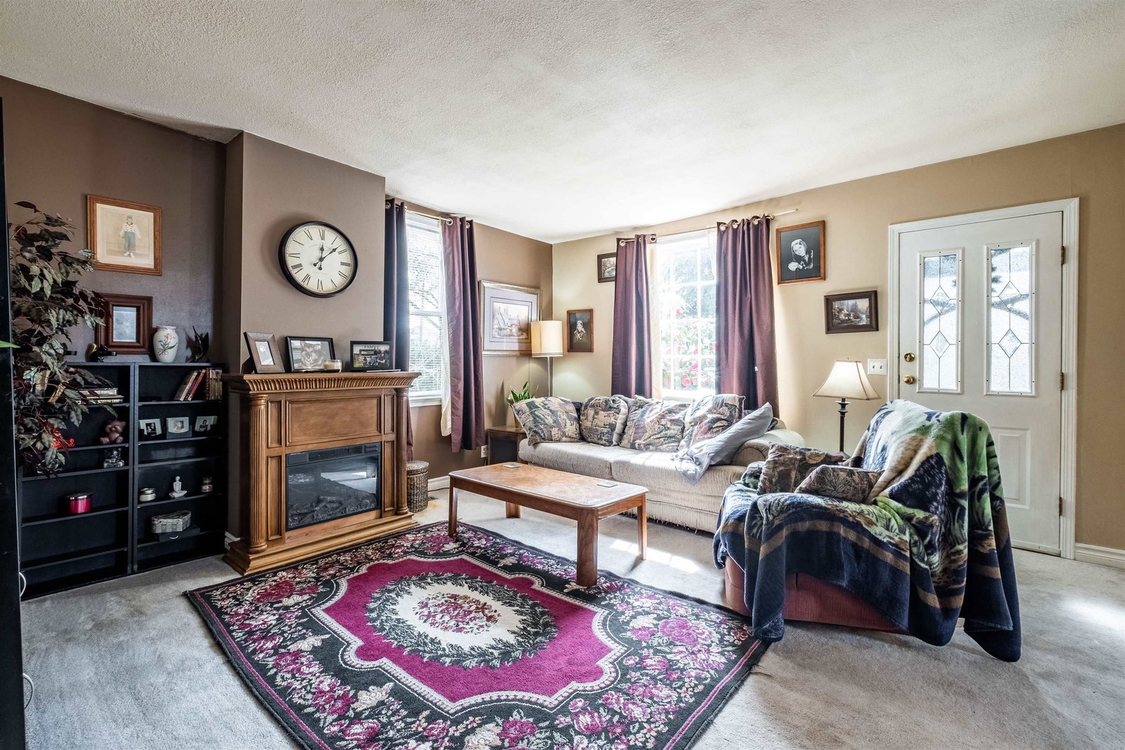 Listing Image 5