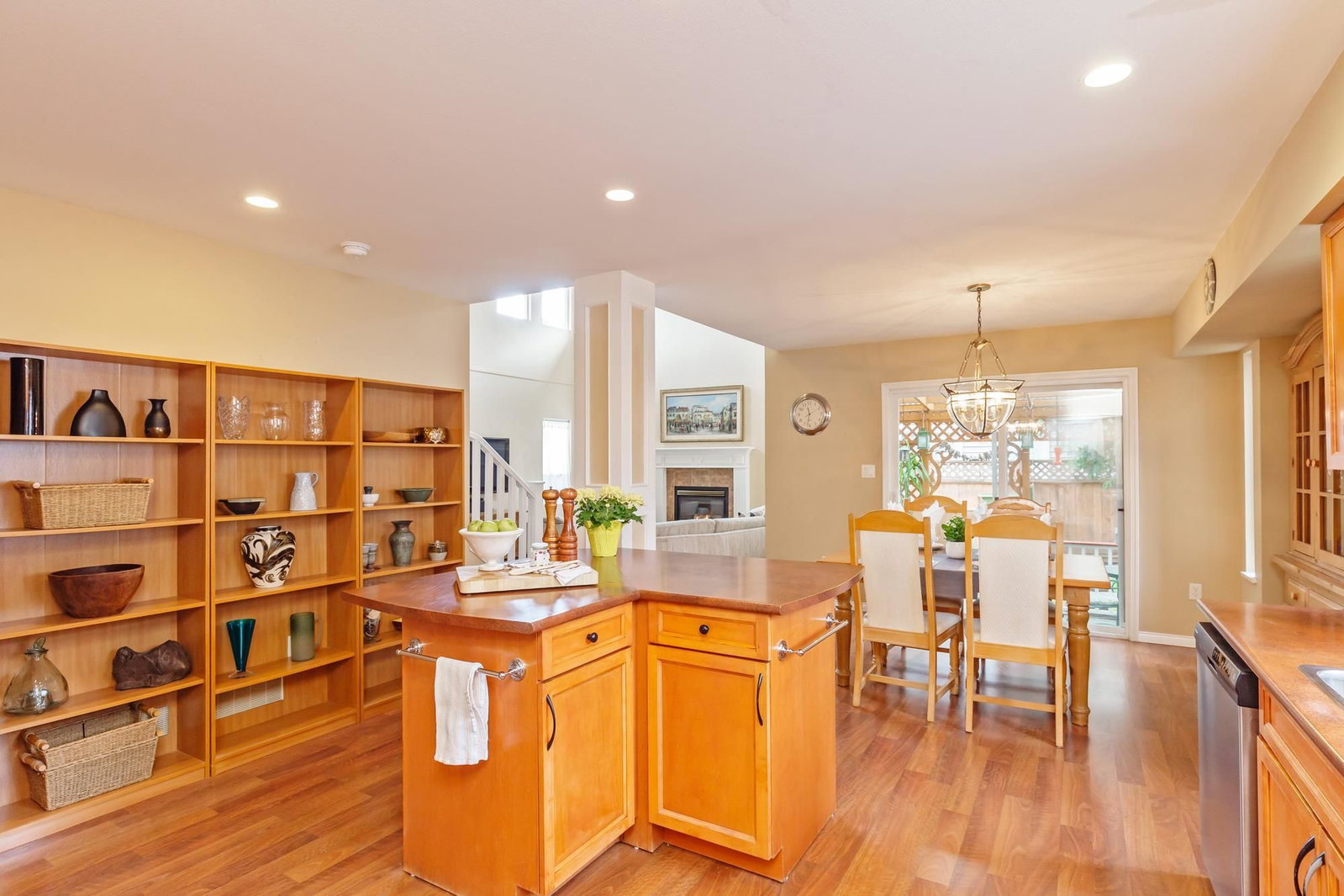 Listing Image 13
