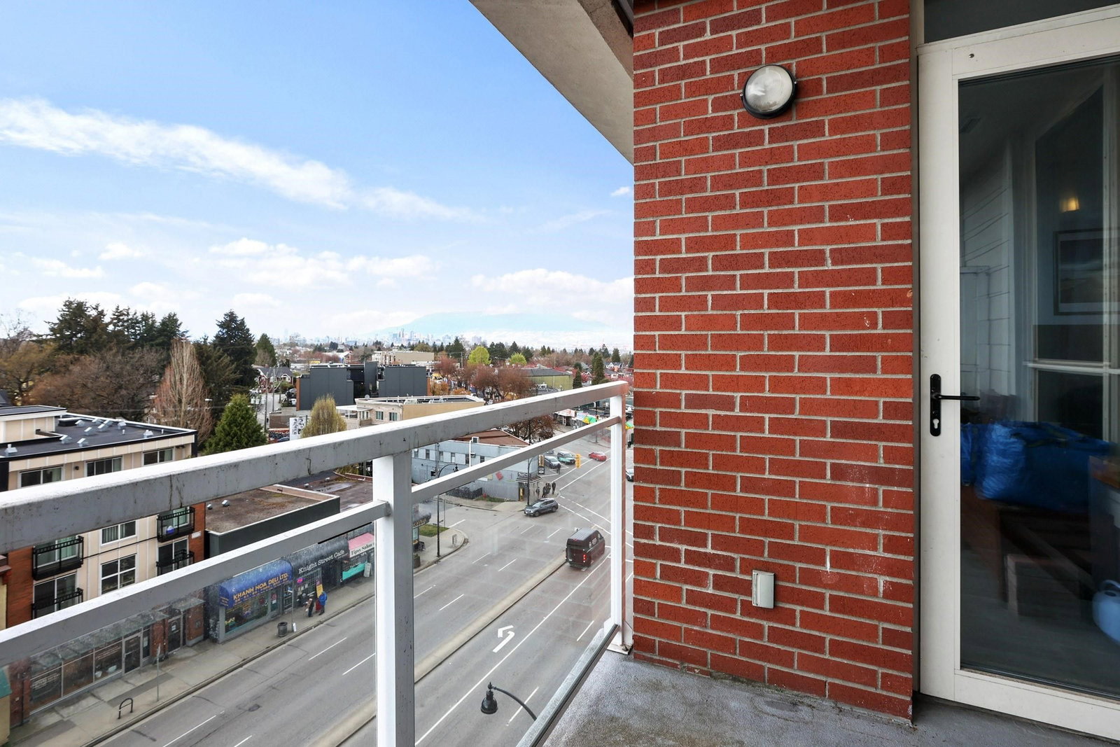 Listing Image 18