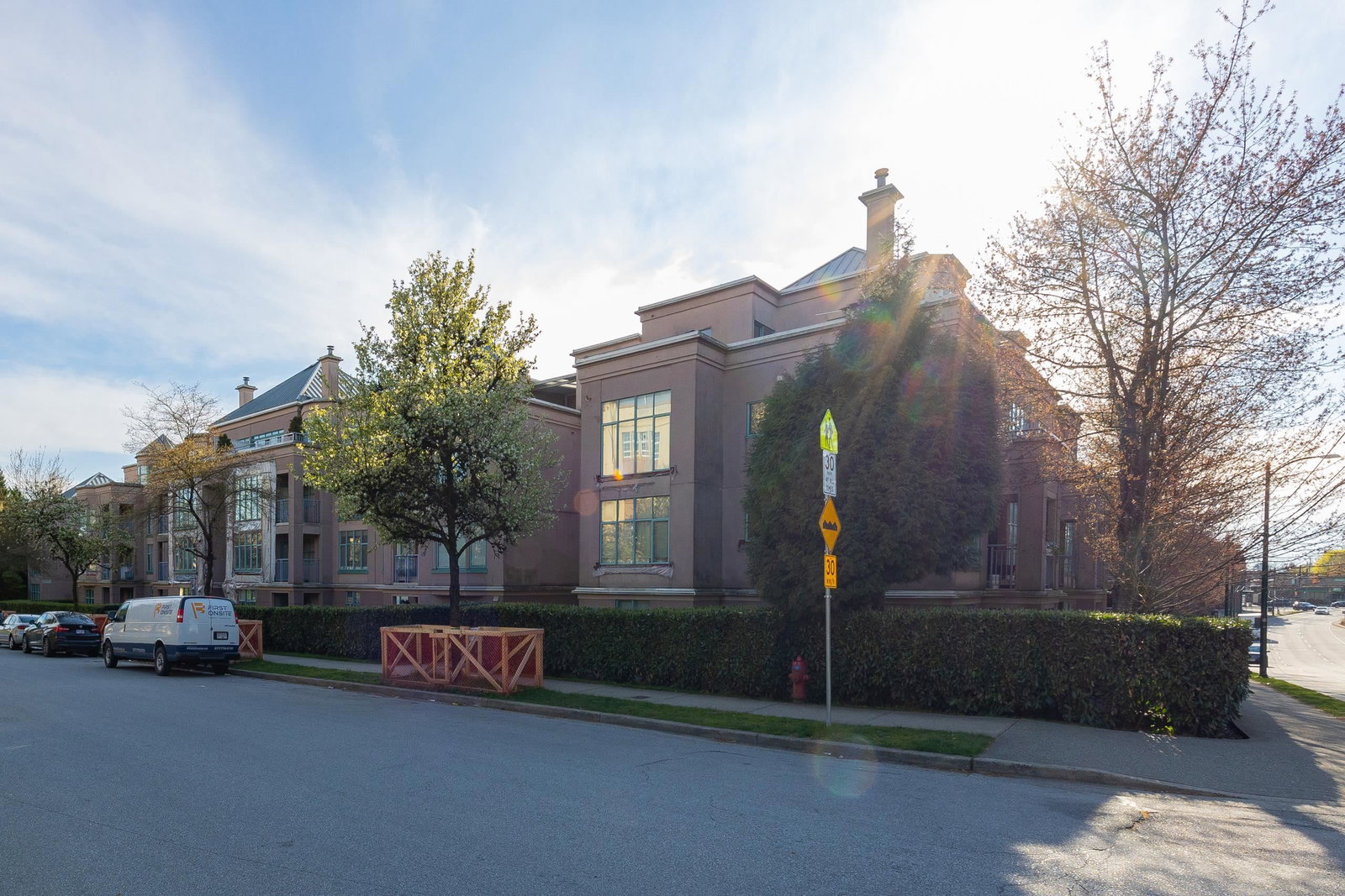 Listing Image 16