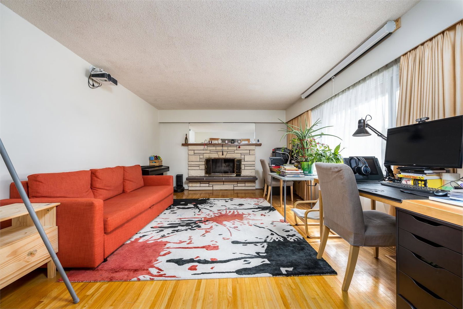 Listing Image 10