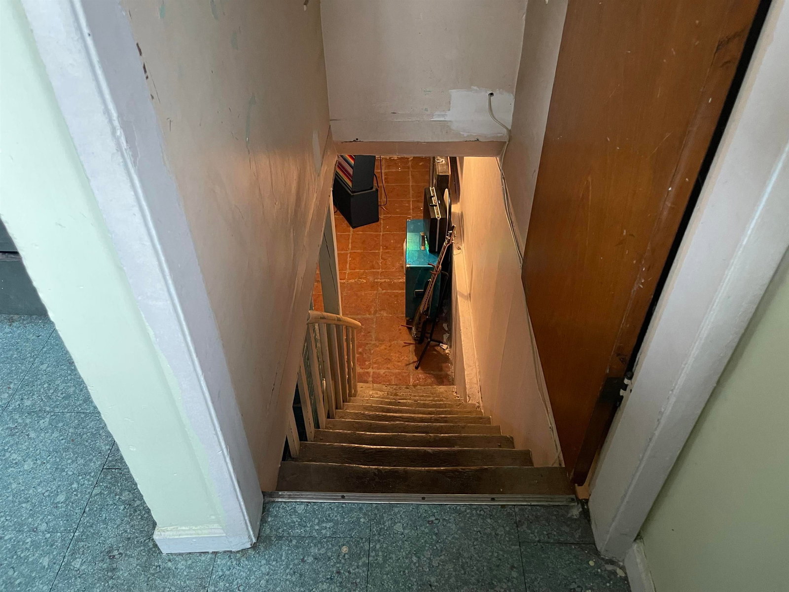 Listing Image 14