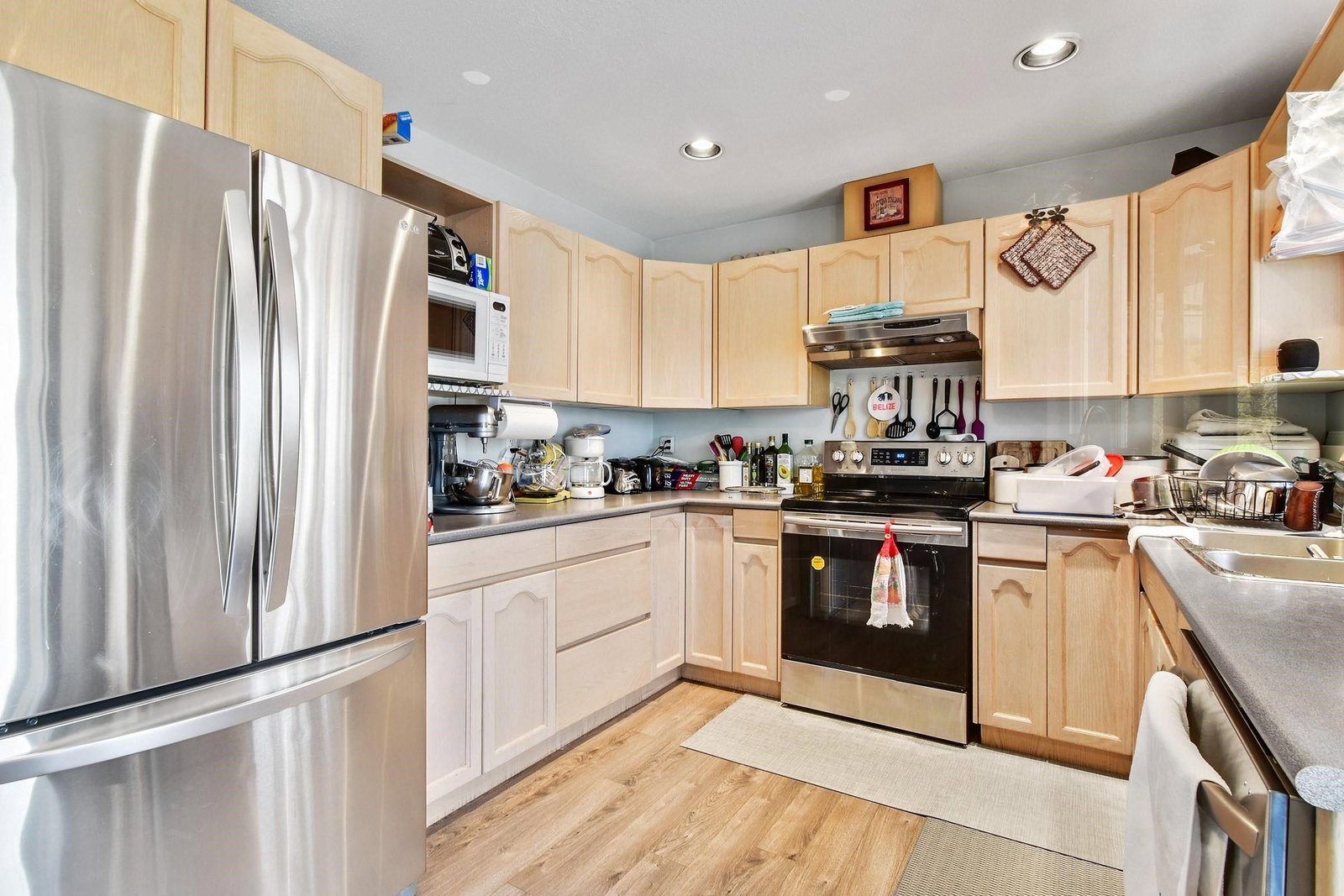 Listing Image 9