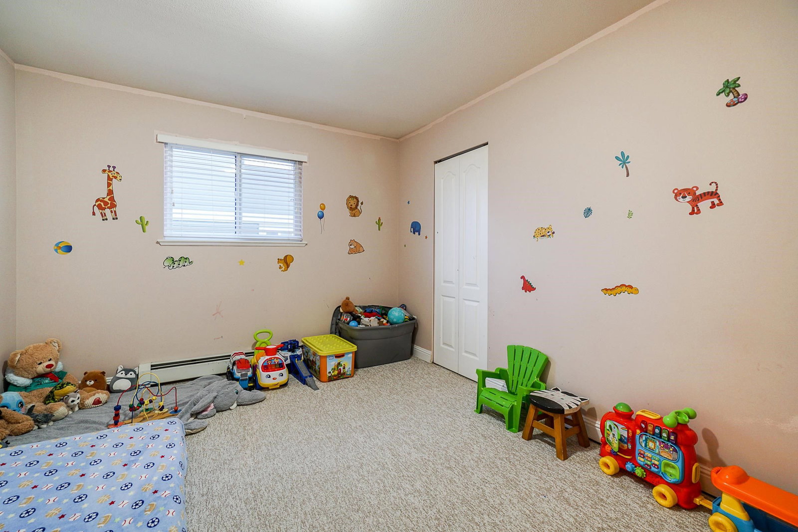 Listing Image 14