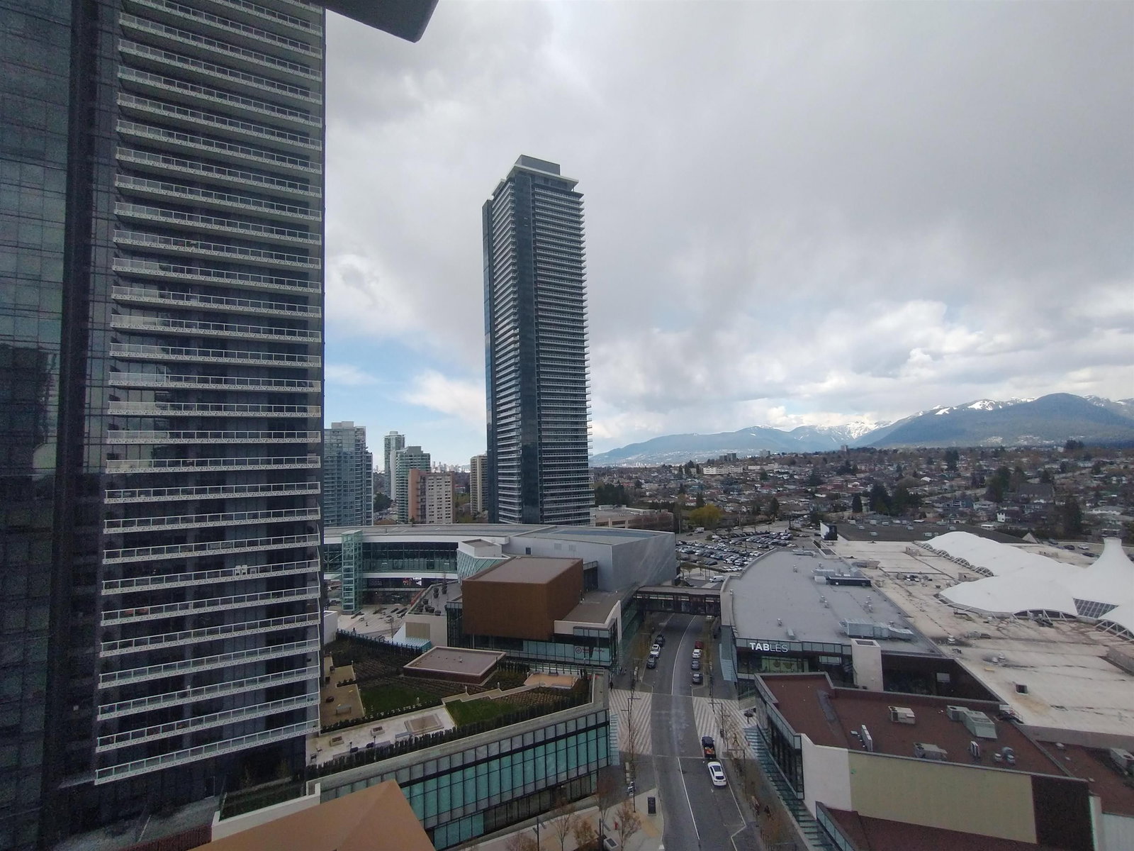 Listing Image 11