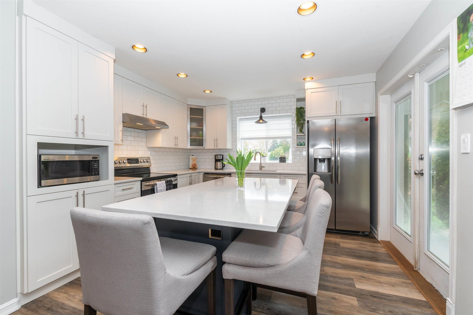 Listing Image 10