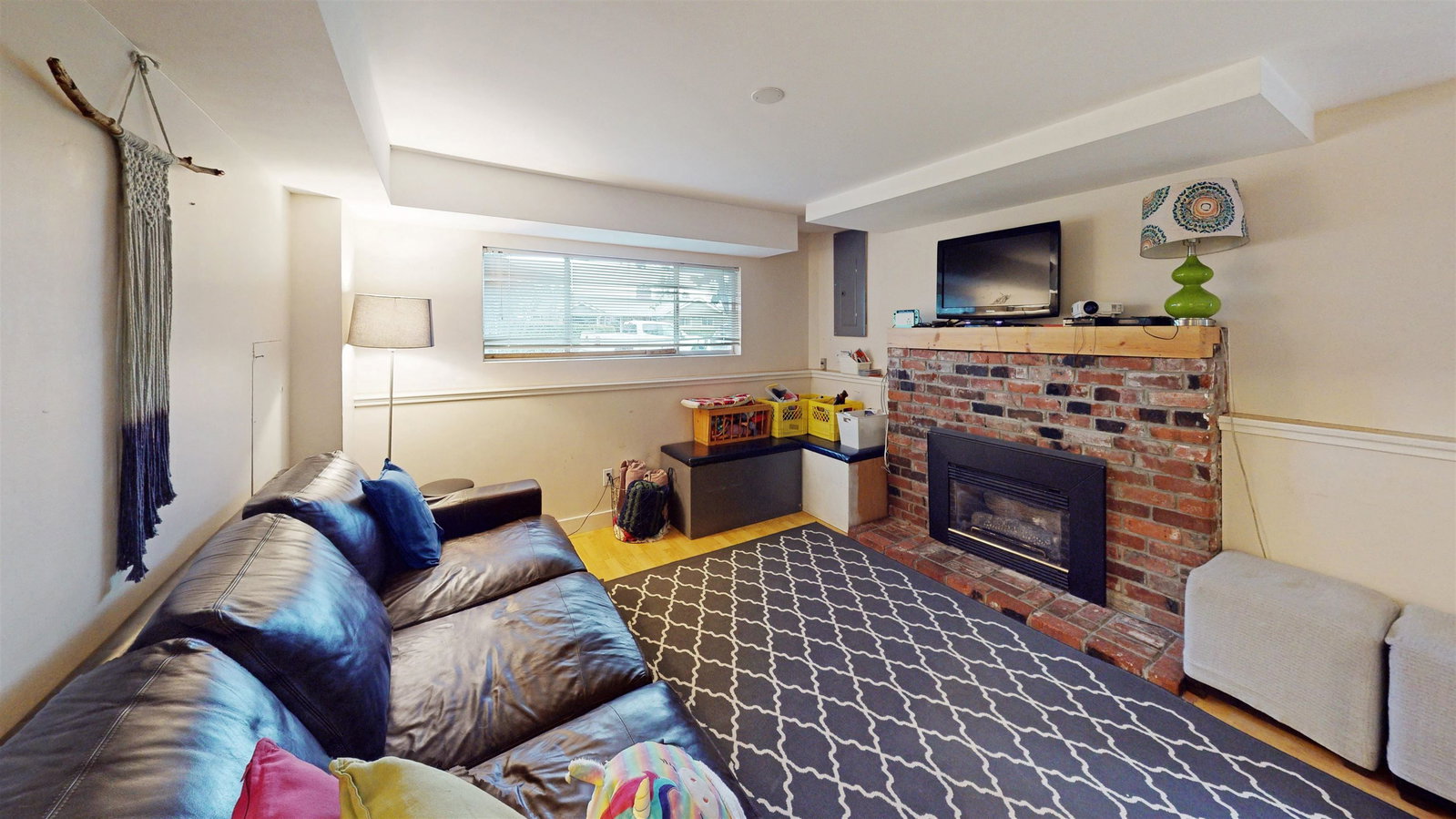 Listing Image 15