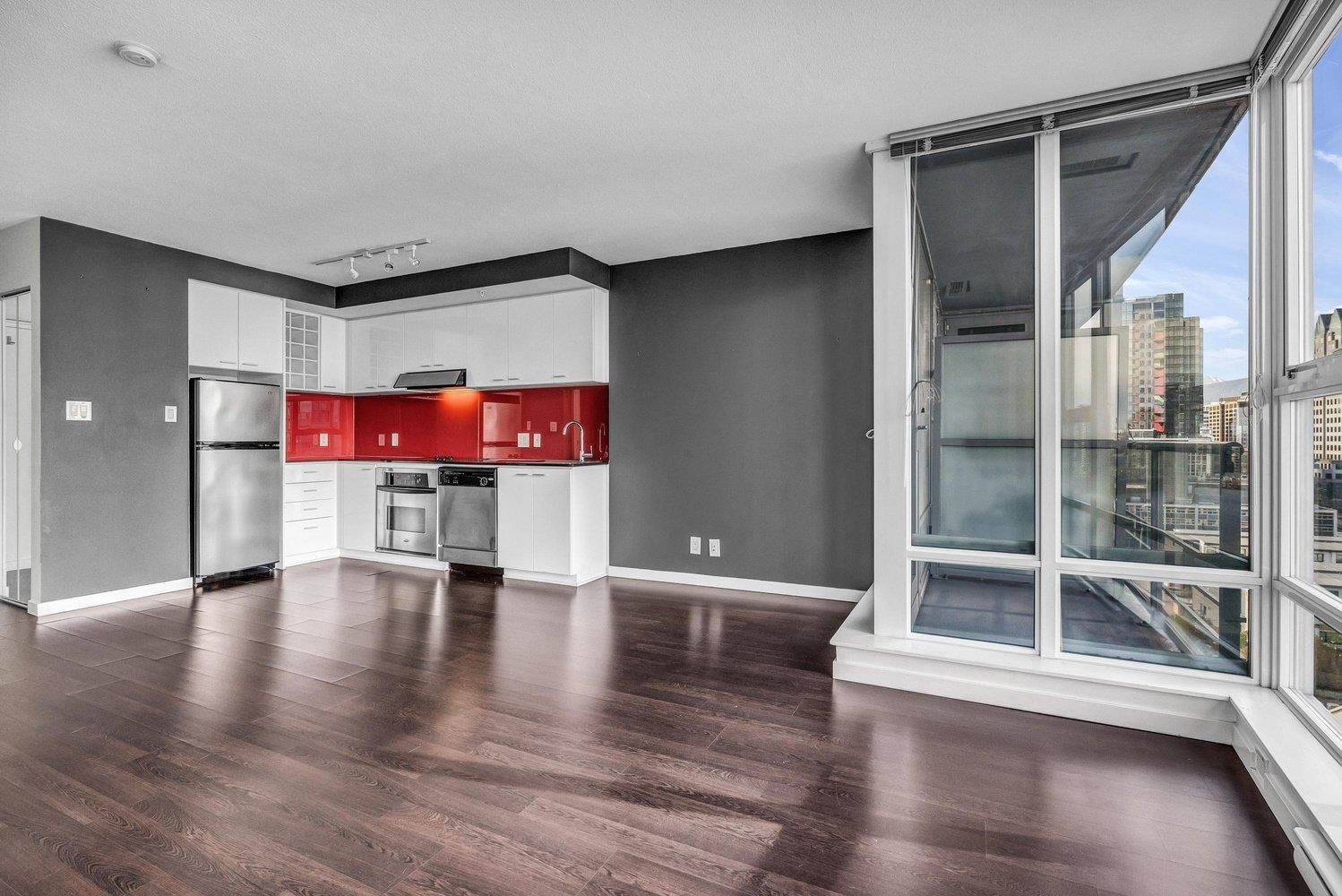 Listing Image 9
