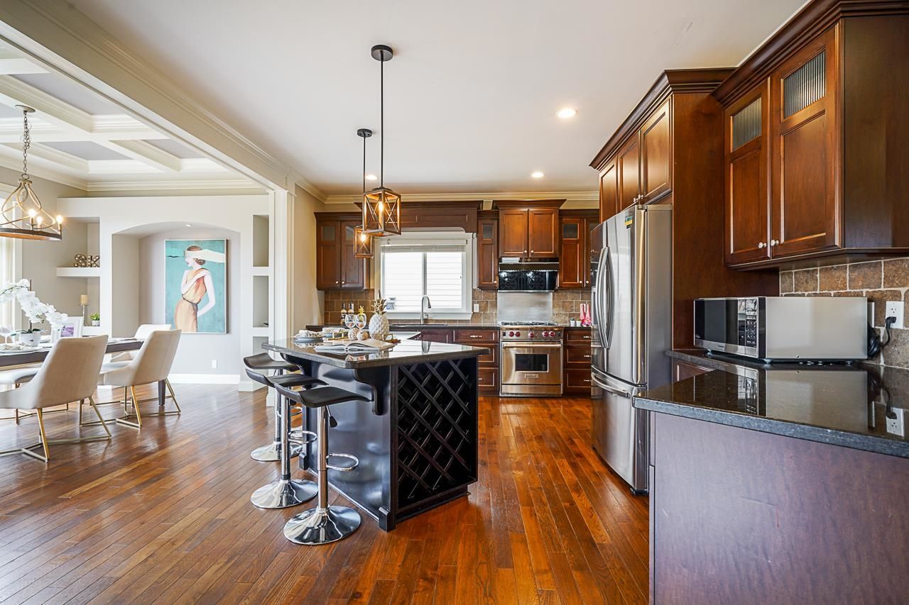 Listing Image 13