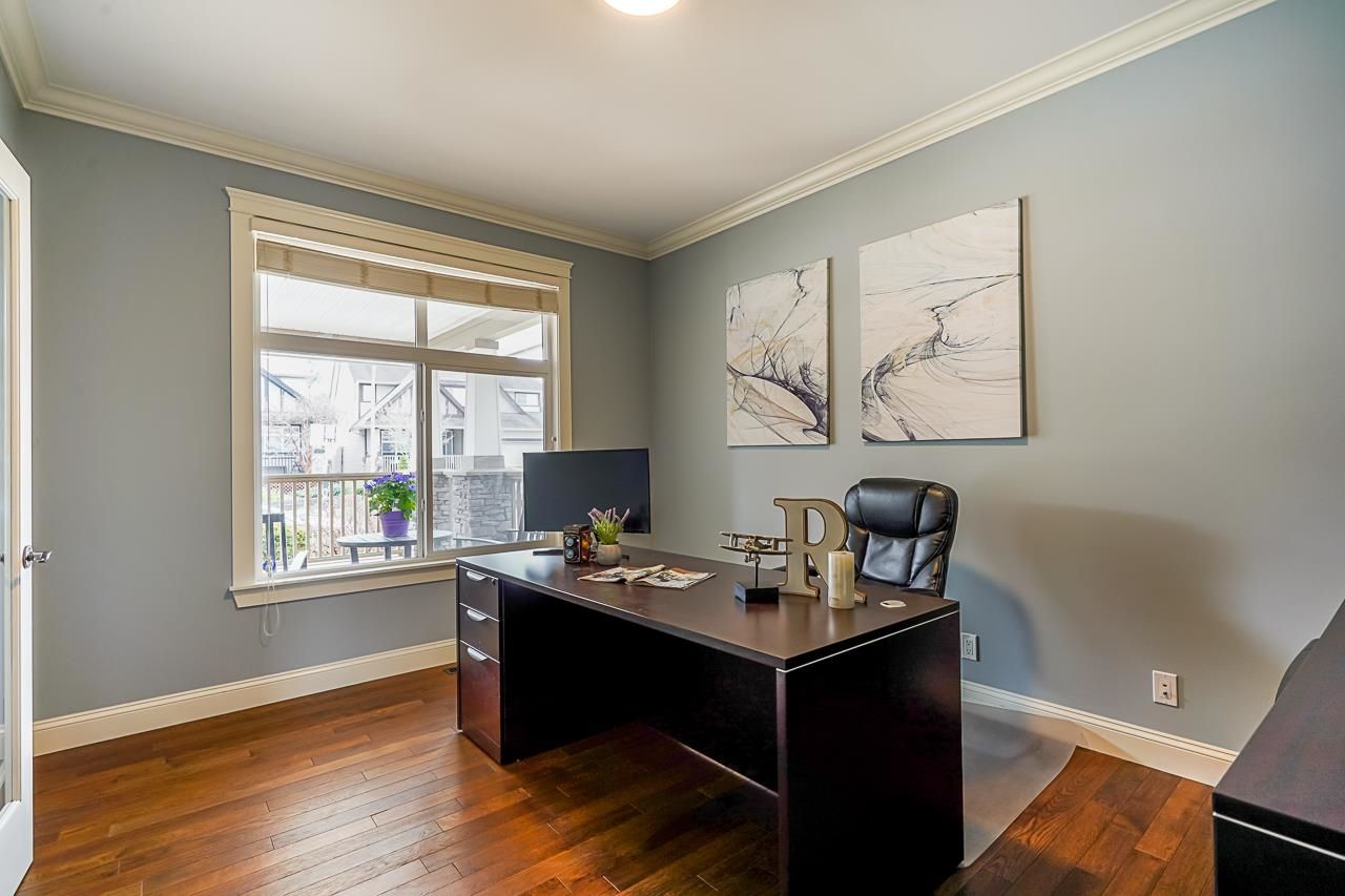 Listing Image 15