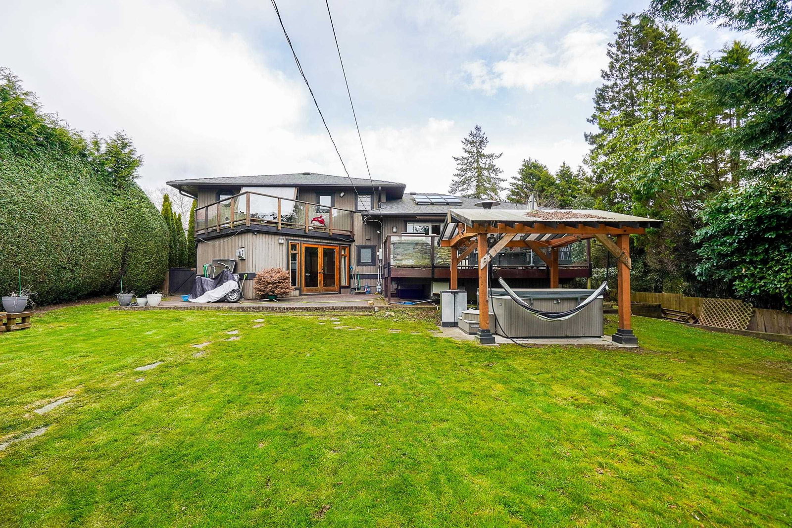Listing Image 4