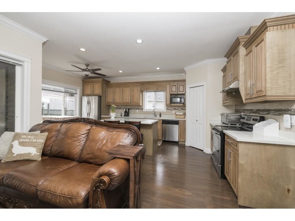 Listing Image 15