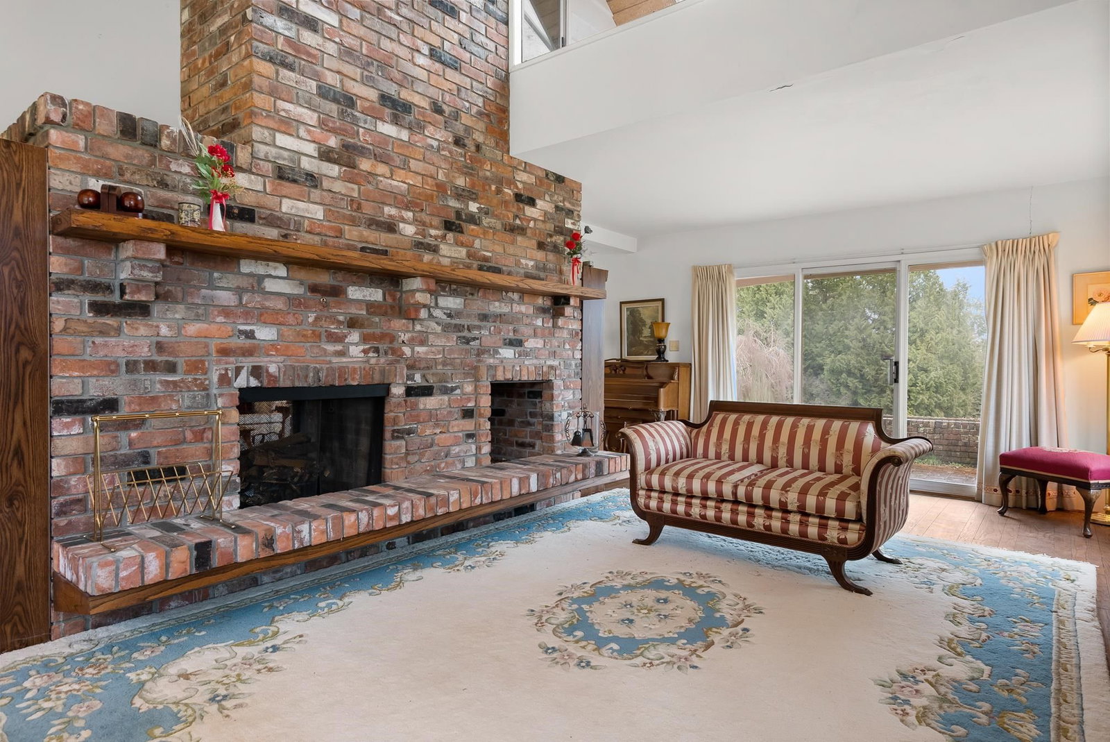 Listing Image 8