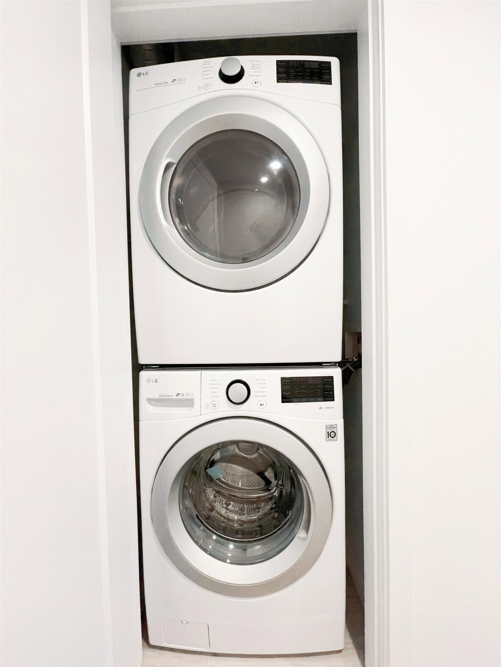 Listing Image 16