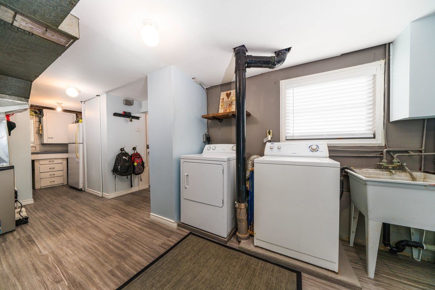 Listing Image 23