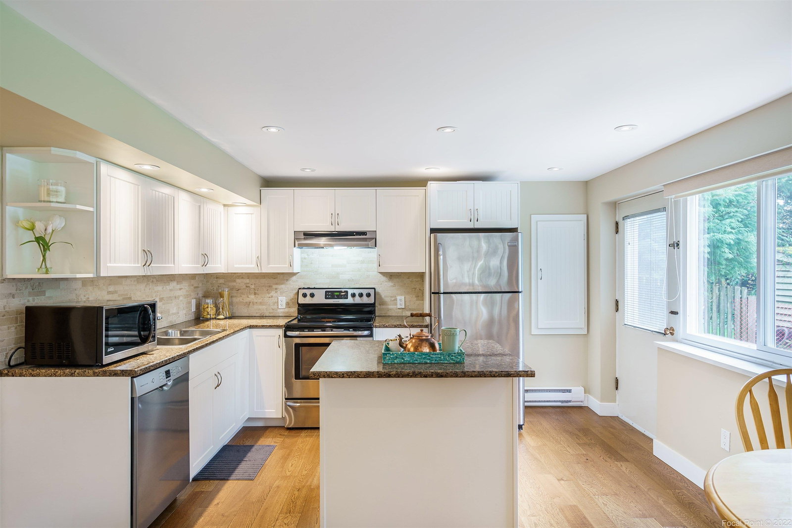 Listing Image 19