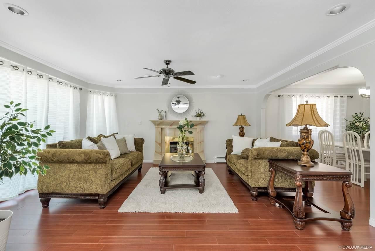 Listing Image 3