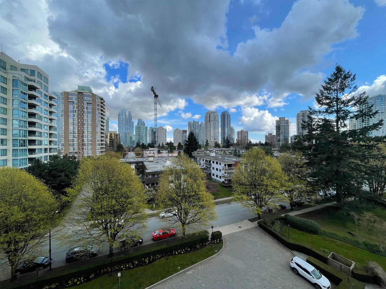 Listing Image 9
