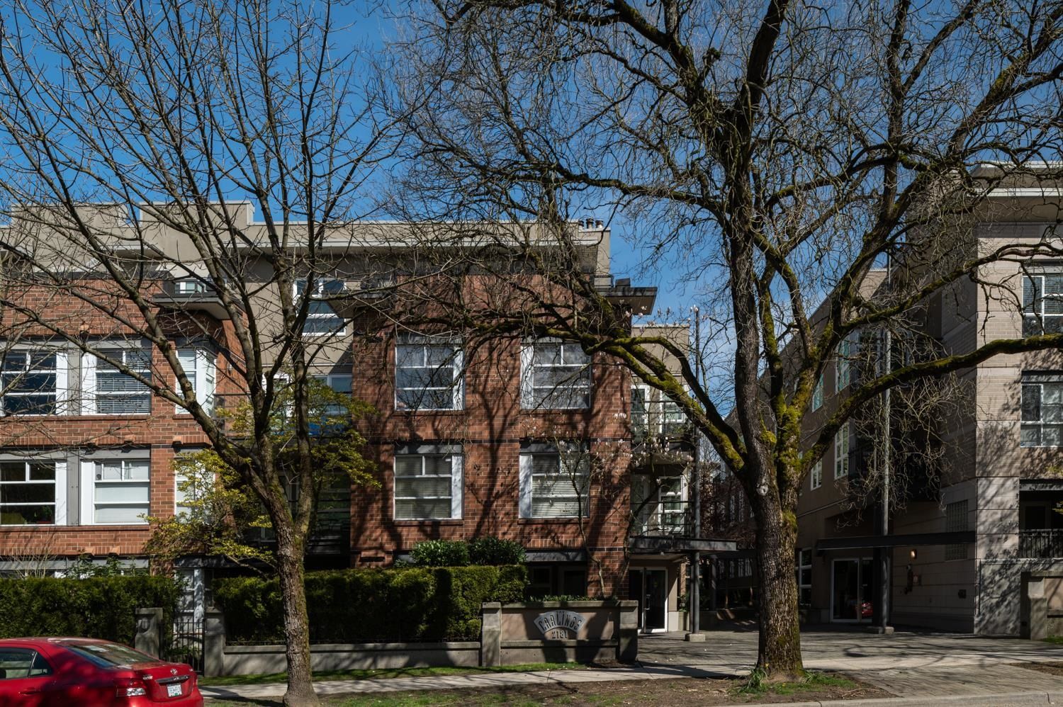 Listing Image 19
