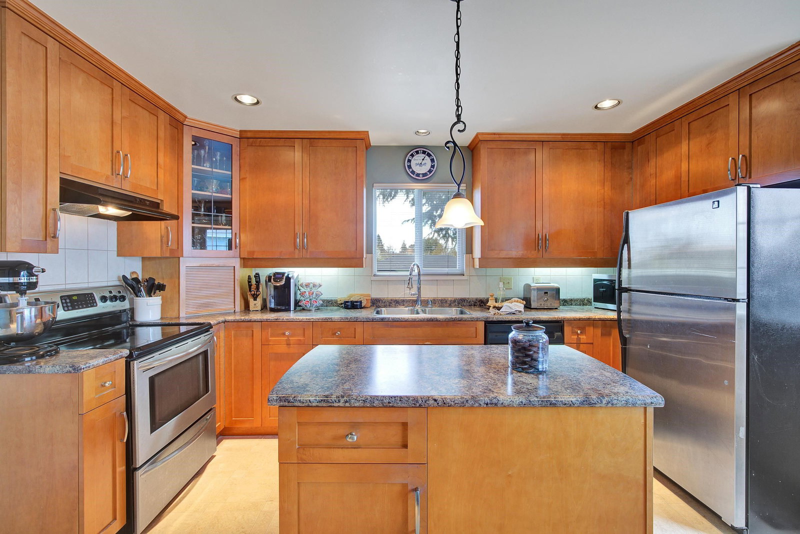 Listing Image 12