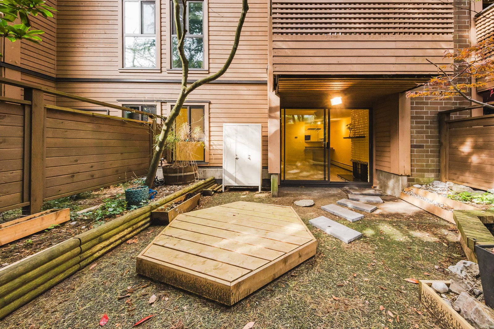 Listing Image 18