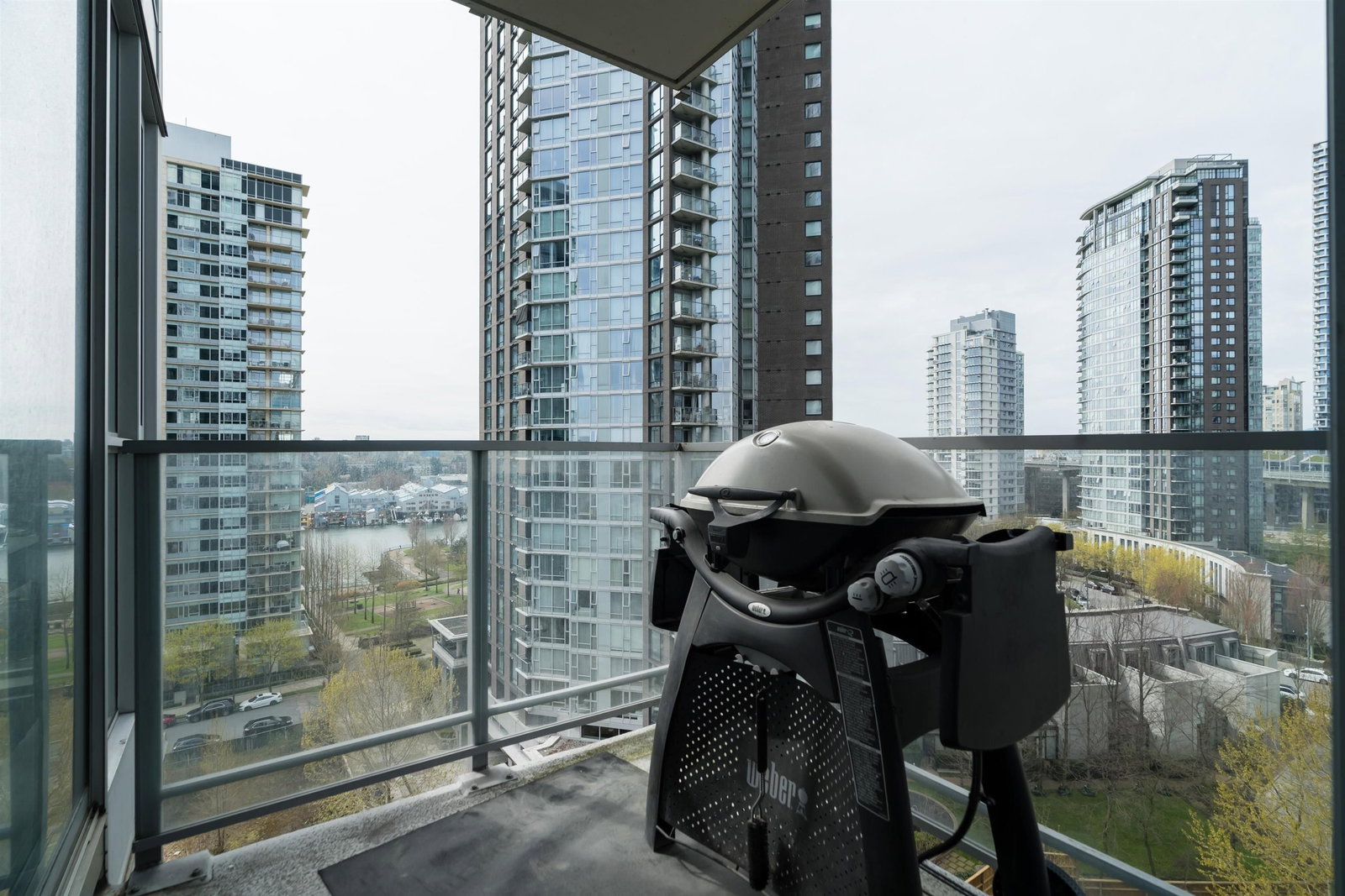 Listing Image 9