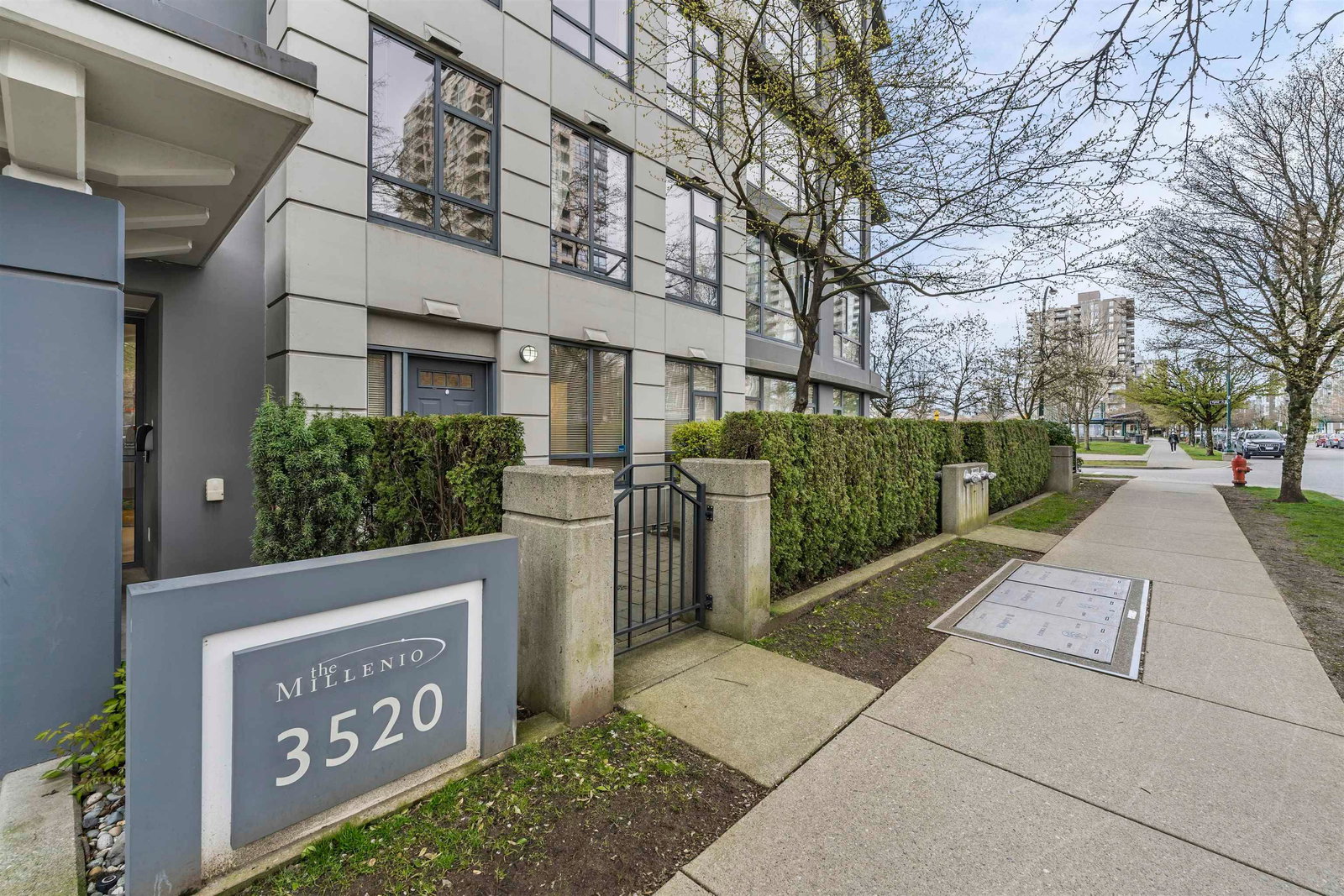Listing Image 19