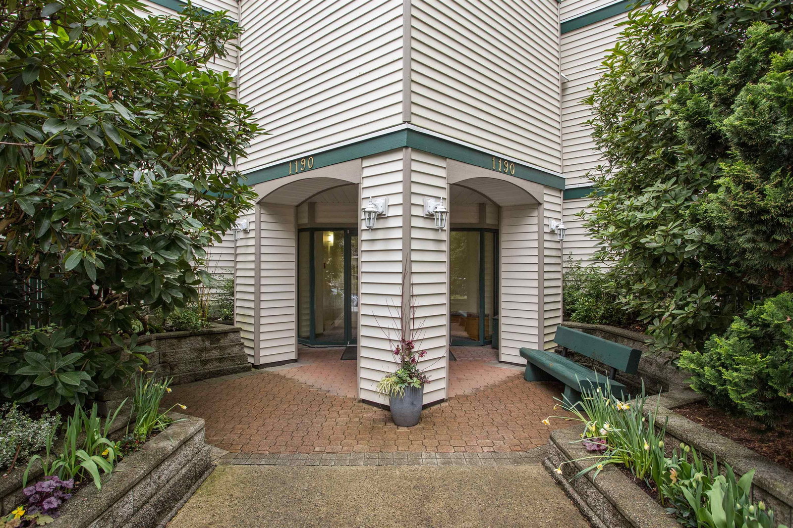 Listing Image 28