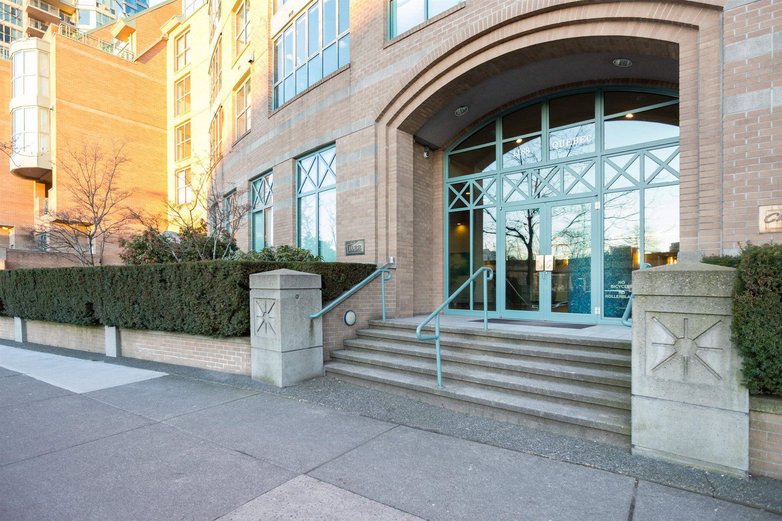 Listing Image 27