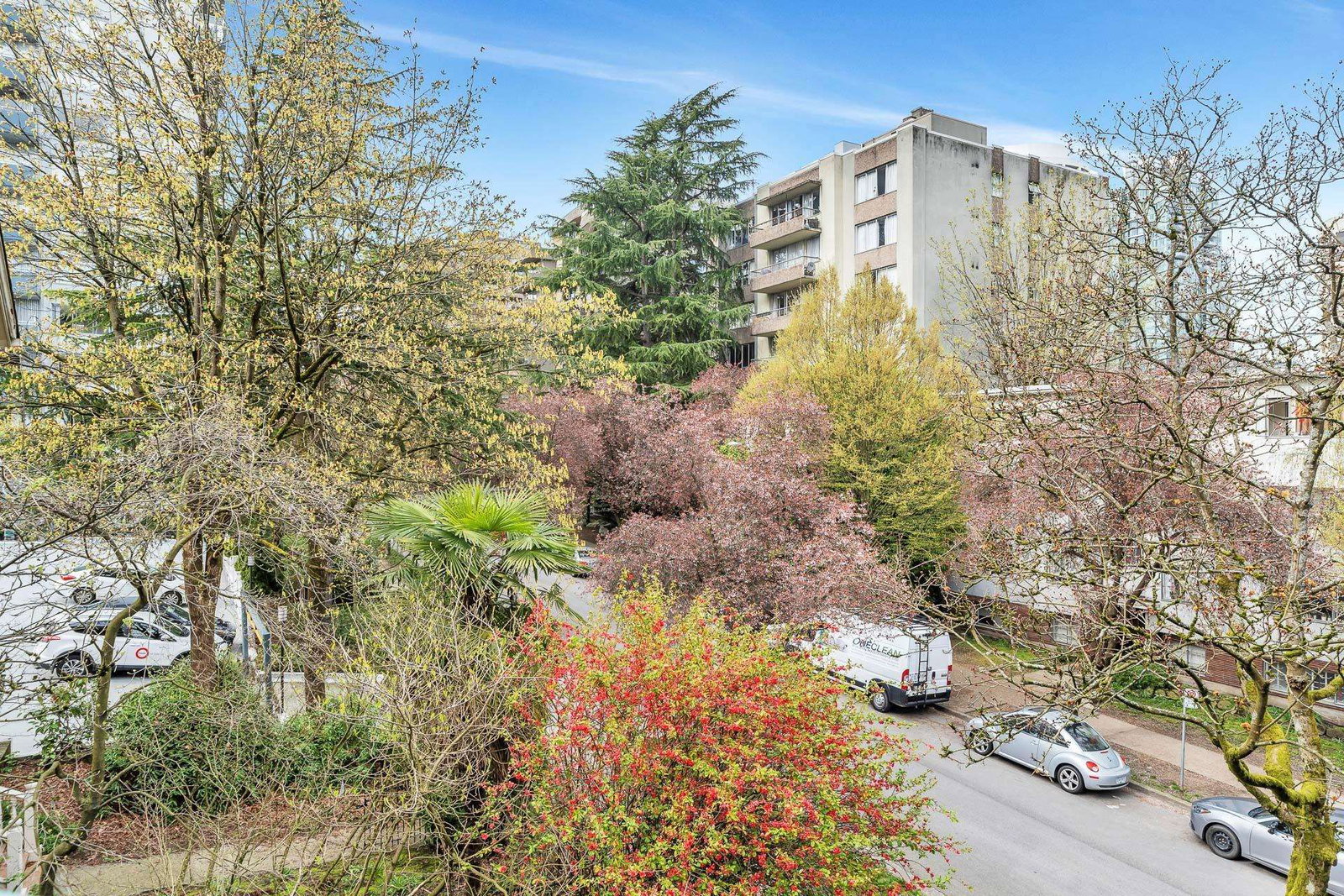 Listing Image 32