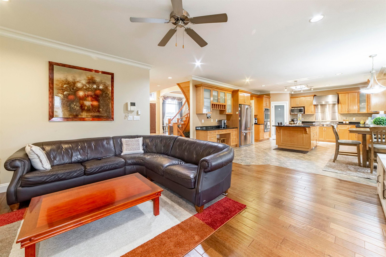 Listing Image 9
