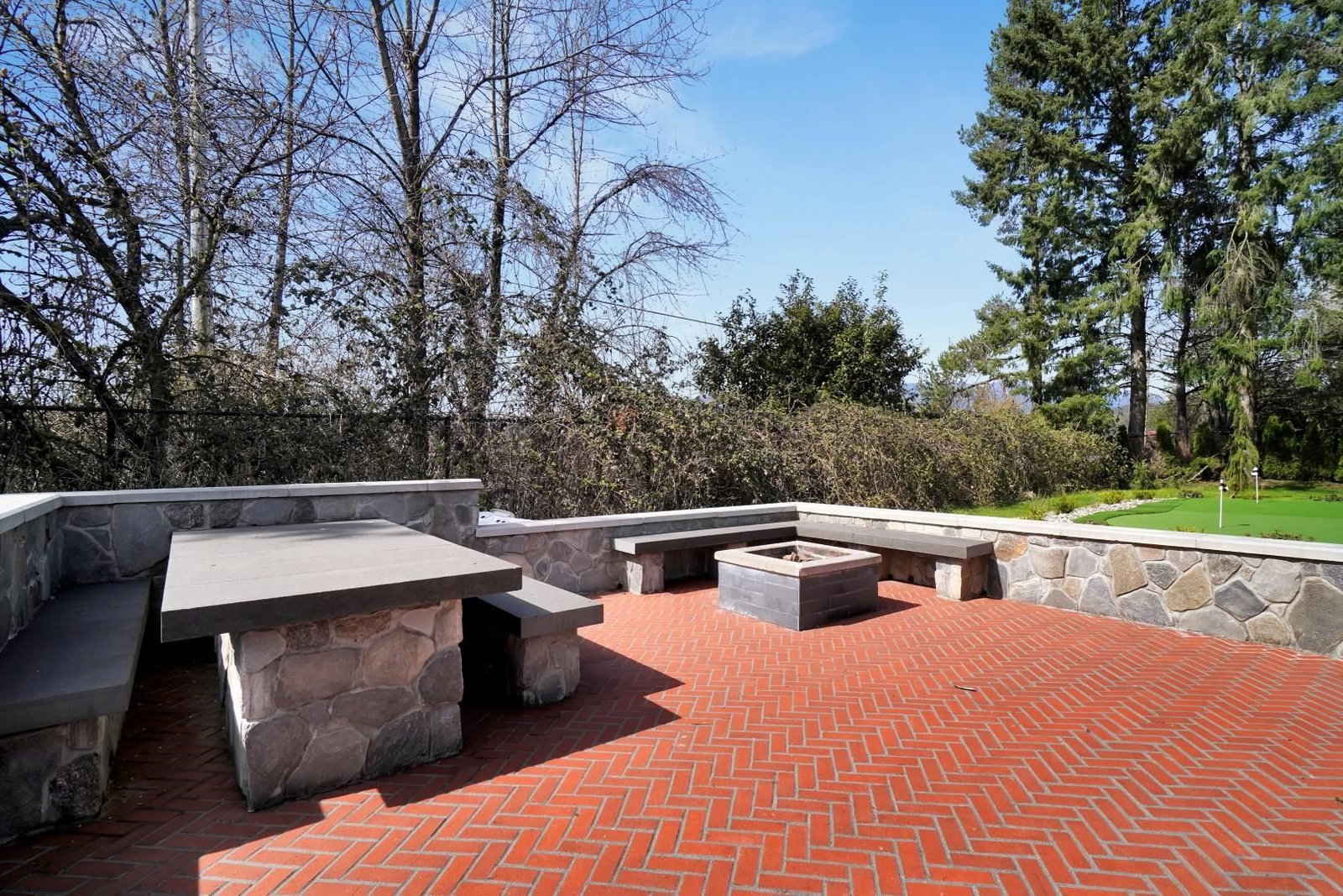 Listing Image 16